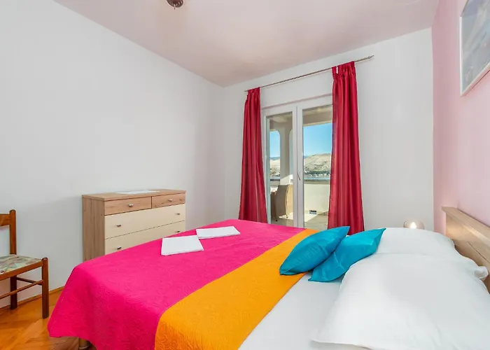 2 Bedroom Stunning In Pag Паг