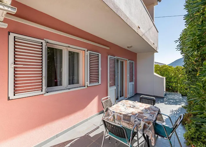 2 Bedroom Stunning In Pag Паг
