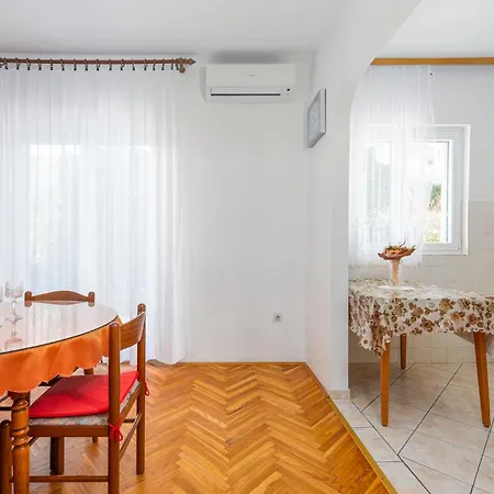 公寓 2 Bedroom Stunning In Pag 帕格