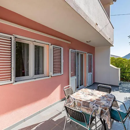 2 Bedroom Stunning In Pag 帕格
