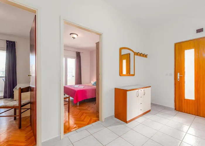 2 Bedroom Stunning In Pag 帕格