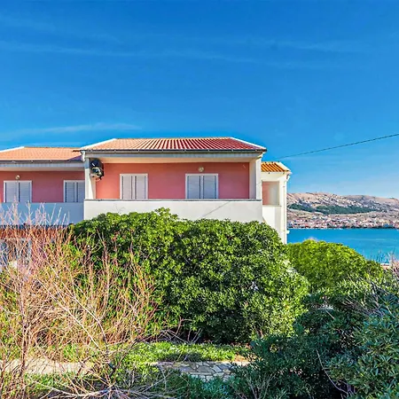 2 Bedroom Lovely Apartment In Pag Lejlighed