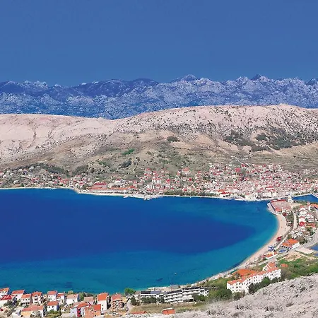 2 Bedroom Lovely Apartment In Pag Lejlighed *