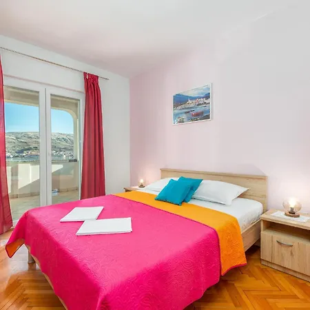 2 Bedroom Lovely Apartment In Pag * Pag Town